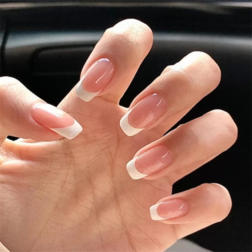 Nail Art Pink - 24 stks/set korte Franse minimalistische nagels