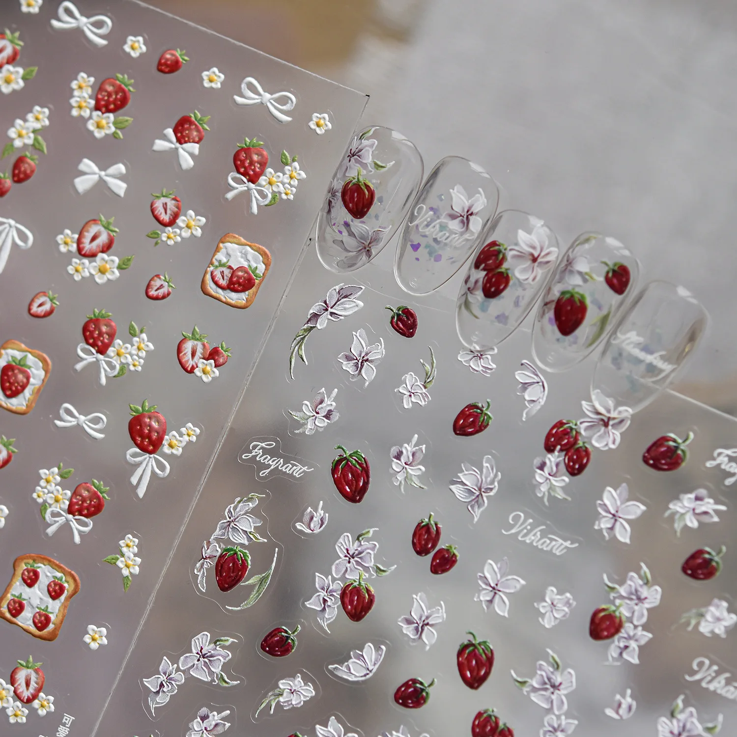 Aardbeientoast strik madeliefj - Nail Art Orange recensie en prijs